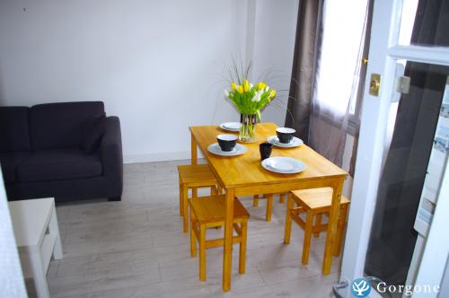 Photo n°7 de :Appartement T2 (35 m²) meublé en rez de chaussée - Hyper centre / Vieux port