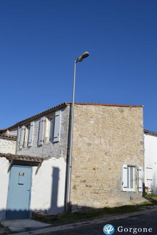 Photo n°6 de :Jolie Maison avec courette fleurie 5 pers. 5 mn La Rochelle
